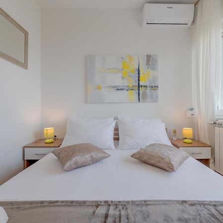 Apartments By The Sea Slatine, Ciovo - 11047 الغرفة الصورة