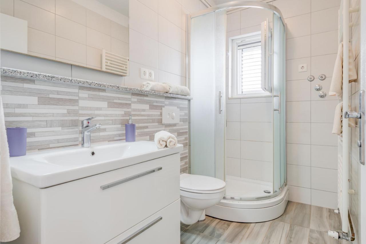 Apartments By The Sea Slatine, Ciovo - 11047 المظهر الخارجي الصورة