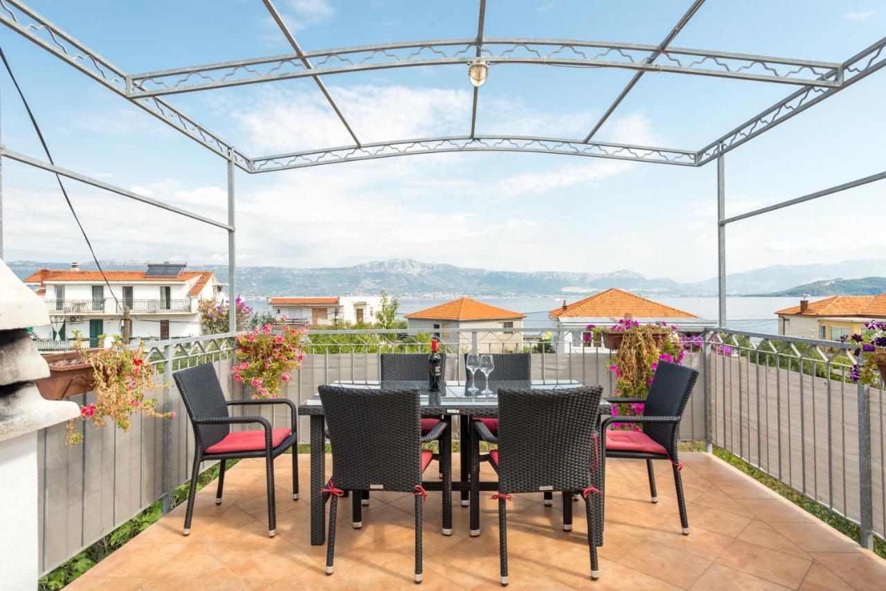 Apartments By The Sea Slatine, Ciovo - 11047 المظهر الخارجي الصورة